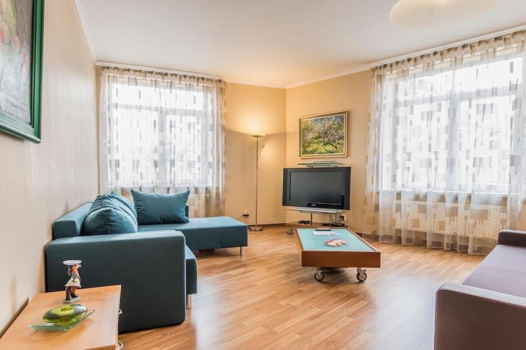 Old Town Apartment Next To Saint Peter'S Church Riga Bagian luar foto
